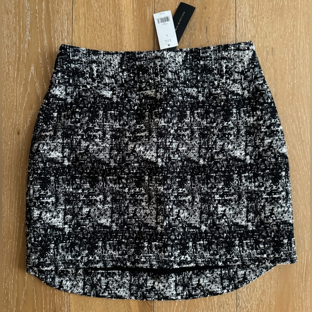 NEW WITH TAGS Banana Republic Black White Tweed Mini -Petite 6